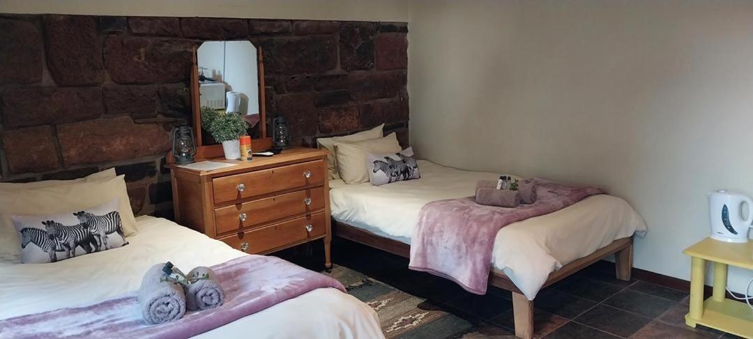 Koha Guesthouse Мариентал Екстериор снимка