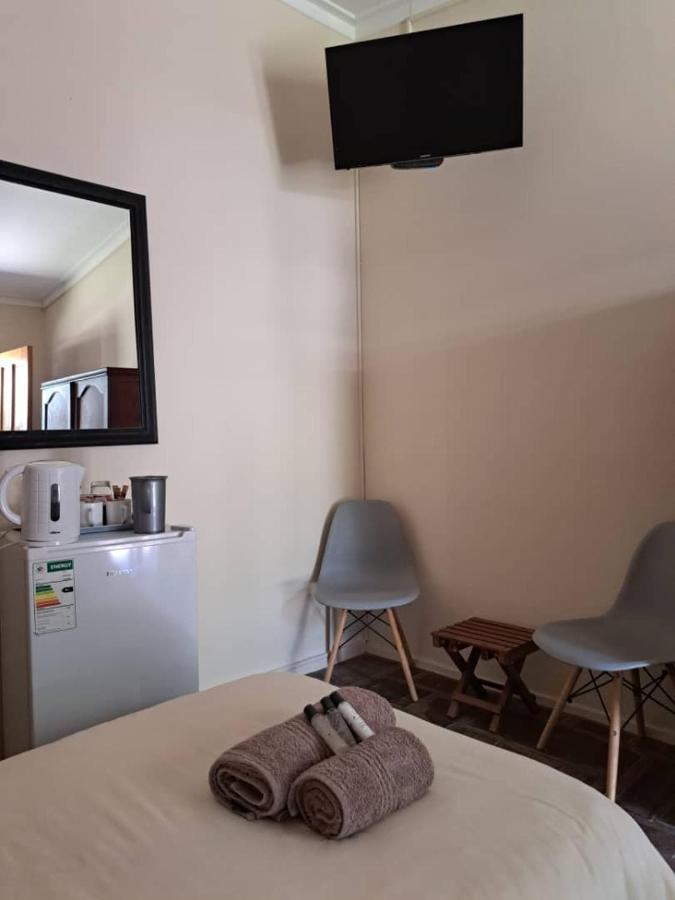 Koha Guesthouse Мариентал Екстериор снимка