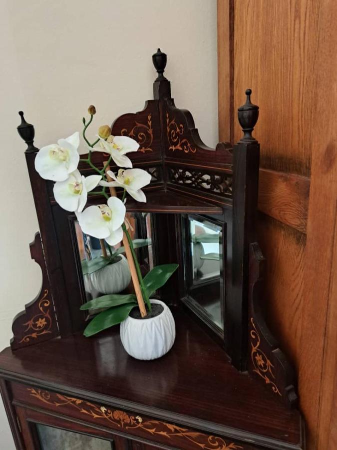 Koha Guesthouse Мариентал Екстериор снимка