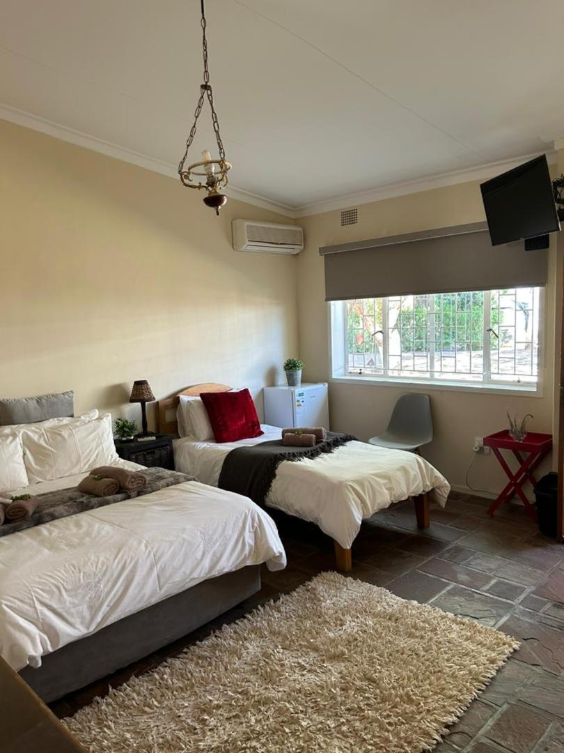 Koha Guesthouse Мариентал Екстериор снимка